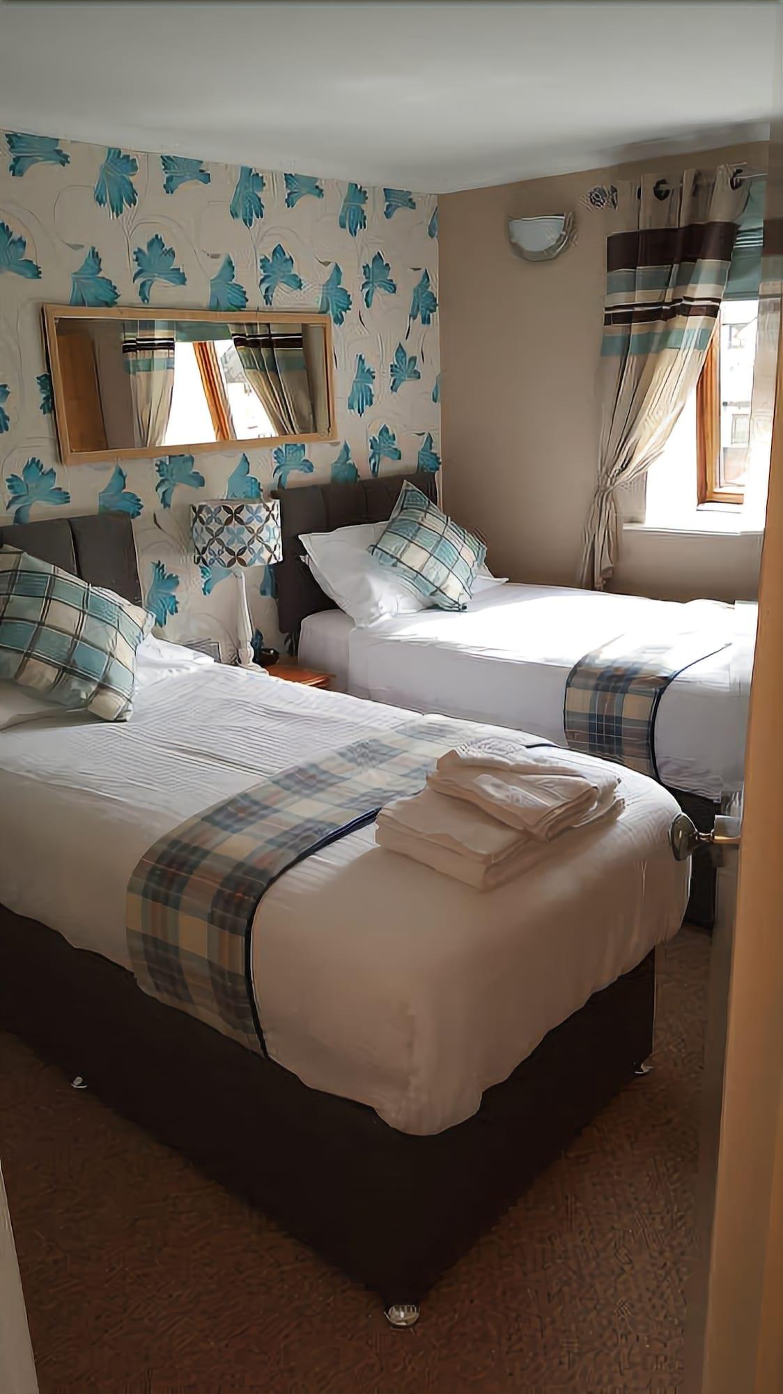 Oyo Inverour Guest House Gairlochy Kültér fotó