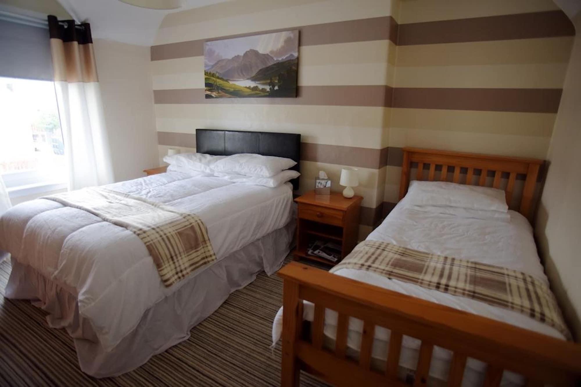 Oyo Inverour Guest House Gairlochy Kültér fotó